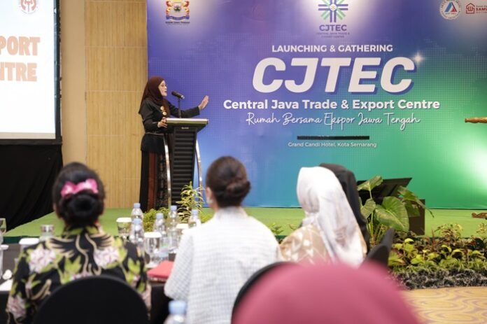 Ketua Dekranasda Jateng Nawal Arafah Yasin