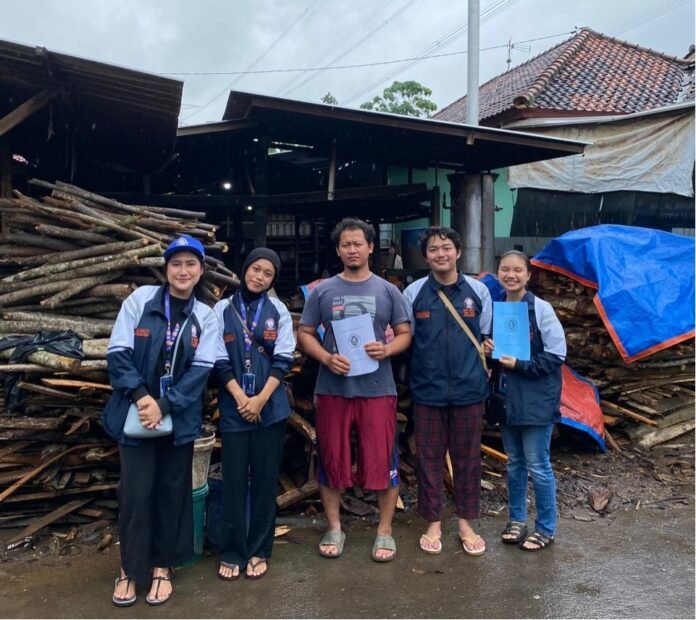 KKN UNDIP Susun Modul SPP-IRT