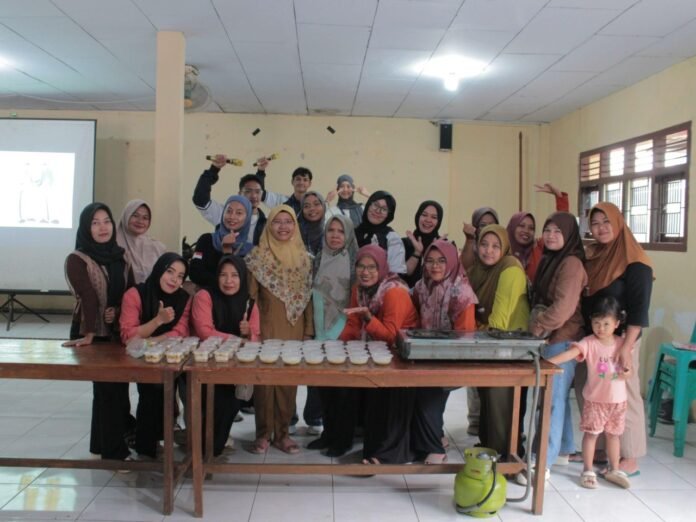 KKN UNDIP Praktek Pengolahan singkong