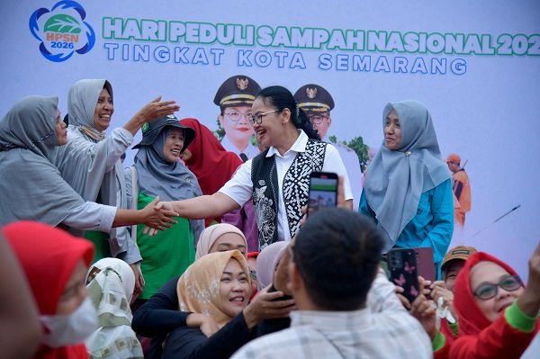 Hari Peduli Sampah Hari Peduli Sampah, Wali Kota Semarang bersih-bersih sungai