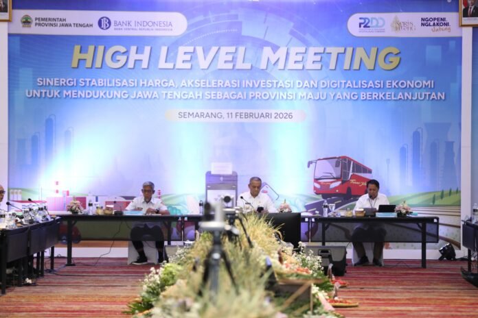 Kepala Perwakilan Bank Indonesia Provinsi Jawa Tengah M. Noor Nugroho Memberikan paparan dalam High Level Meeting (HLM) pada tanggal 11 Februari 2026. (Foto : Dok Bank Indonesia)