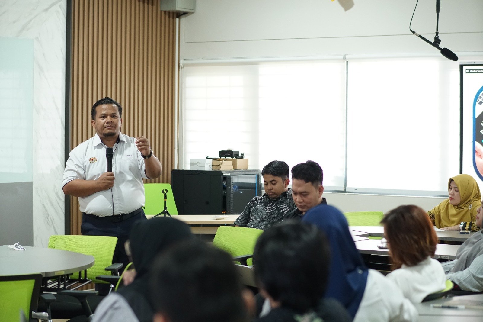 UNNES Fakultas Ilmu Pendidikan dan Psikologi (FIPP) Universitas Negeri Semarang (UNNES) menerima belasan mahasiswa dari Universiti Malaya dalam program pertukaran mahasiswa (student exchange), Kamis 19 Februari 2026. (Foto : Dok UNNES)