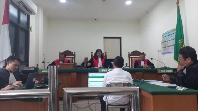 Sidang putusan tindak pidana korupsi Masjid Agung Madaniyah Karanganyar di Pengadilan Negeri Tipikor Semarang, Selasa (24/2/2026). (Foto:Kamal)