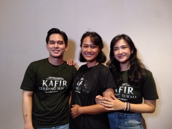 Pemeran film KAFIR Gerbang Sukma saat memberikan keterangan kepada wartawan di Semarang, Sabtu (31/01/2026). (Foto : Dok JN)