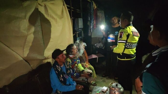 Polres Tegal ketika evakuasi warga terdampak