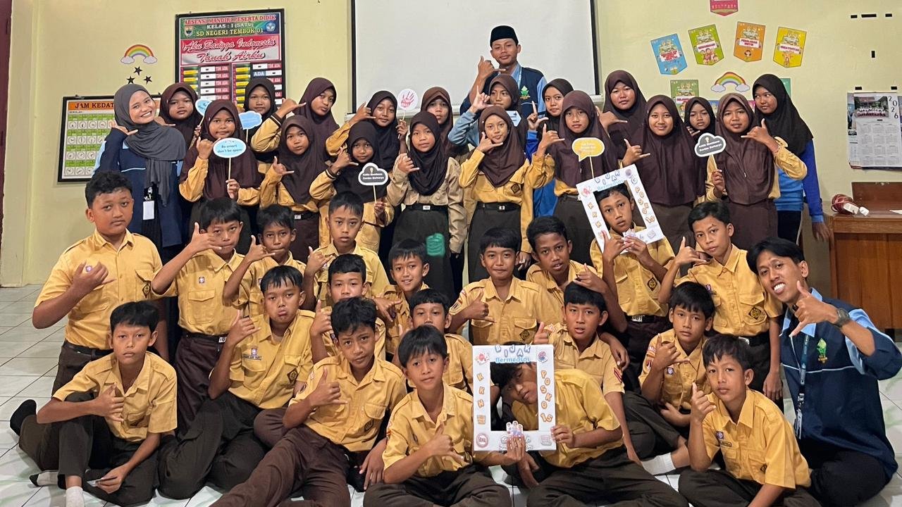 Cerdas digital sejak dini KKN UIN Walisongo KKN UIN Walisongo sosialisasikan Cerdas digital sejak dini