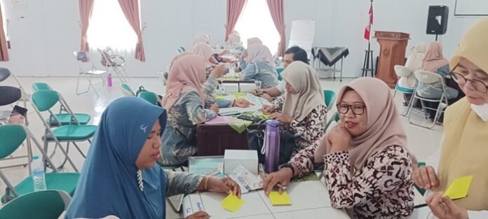 Pelatihan kader posyandu dan TPK