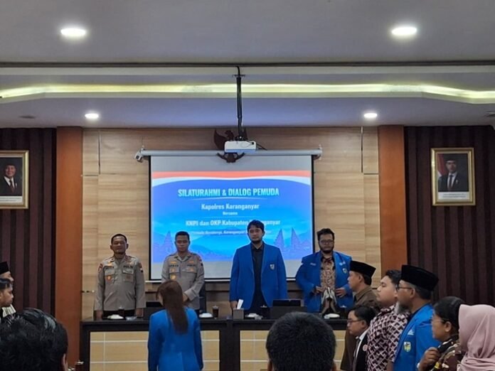 Jajaran pengurus DPD KNPI, melakukan pertemuan bersama Kapolres Karanganyar, AKBP Arman Sahti.