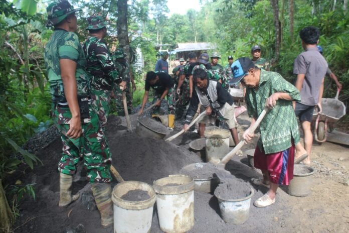 TMMD Reguler ke-127 Kodim 0709 di Desa Somagede Kebumen. (Foto : Dok Kodim 0709 Kebumen)