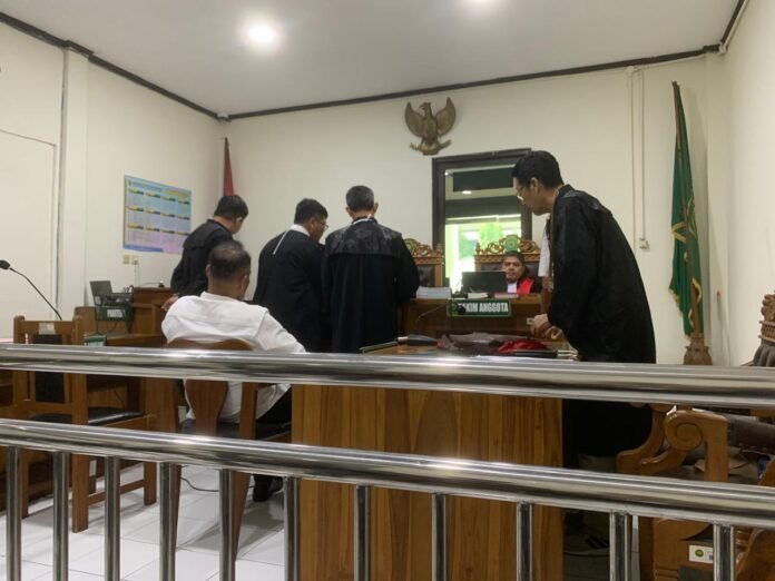 Sidang perdana kasus kematian dosen Universitas 17 Agustus 1945 (Untag) Semarang, Dwinanda Linchia Levi (35), dengan terdakwa AKBP Basuki, Rabu (11/3/2026). (Foto:Ist)