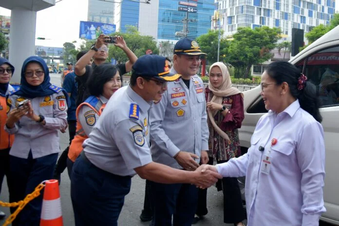 Wali Kota Semarang, Agustina Wilujeng bersama jajaran Forkopimda Rabu (18/3/2026) melakukan pemantauan langsung ke sejumlah posko pelayanan mudik. (Foto : Dok Pemkot Semarang)