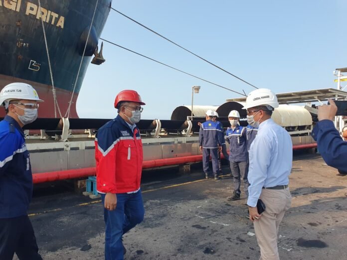 Management Walkdown Inspection di area jetty PLTU Tanjung Jati B. (Foto : Dok PLN)