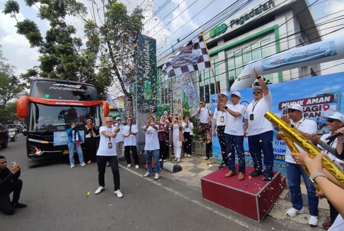 Pelepasan peserta Mudik Gratis Pegadaian