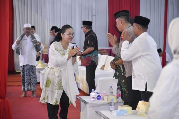 Wali Kota Semarang hadiro terawih keliling