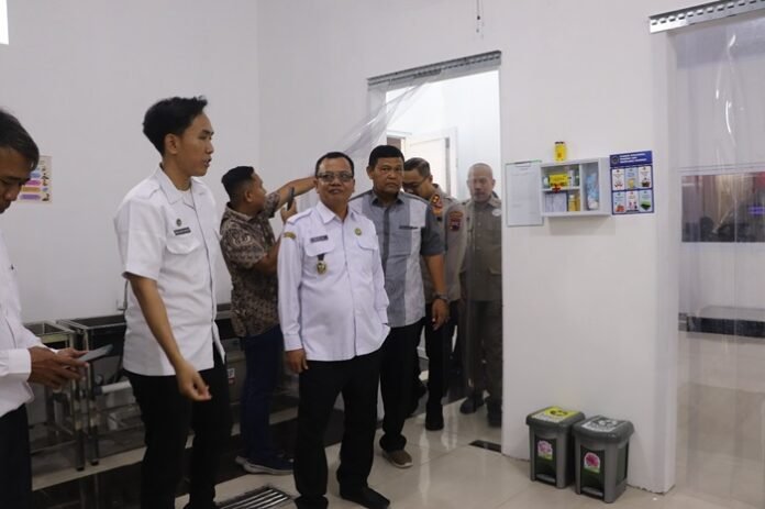 Wabup Brebes ketika resmikan SPPG 03