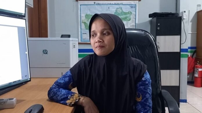 Prakirawan BMKG Stasiun Meteorologi Ahmad Yani Semarang, Risca Maulida,