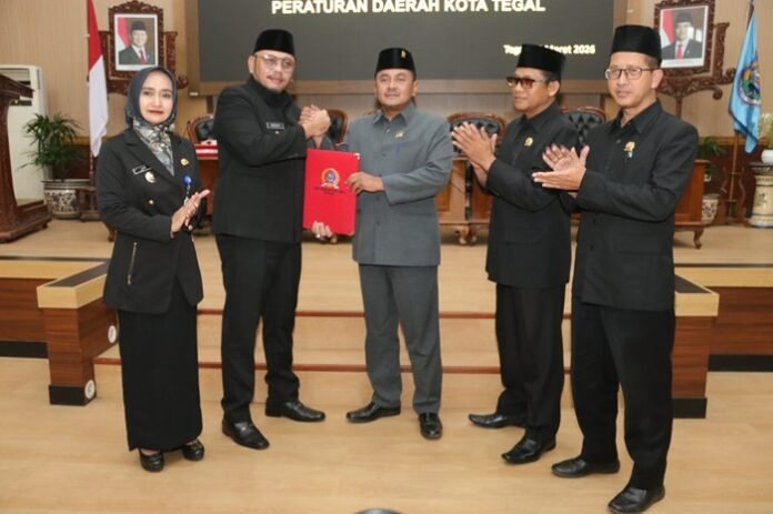 Wali Kota Tegal Dedy Yon Supriyono