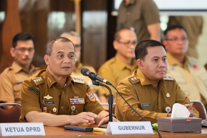 Gubernur Jateng Ahmad Luthfi dan Plt Bupati Pekalongan Sukirman