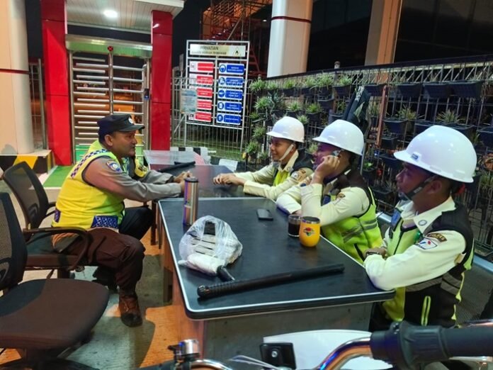 Polres Tegal ketika patroli