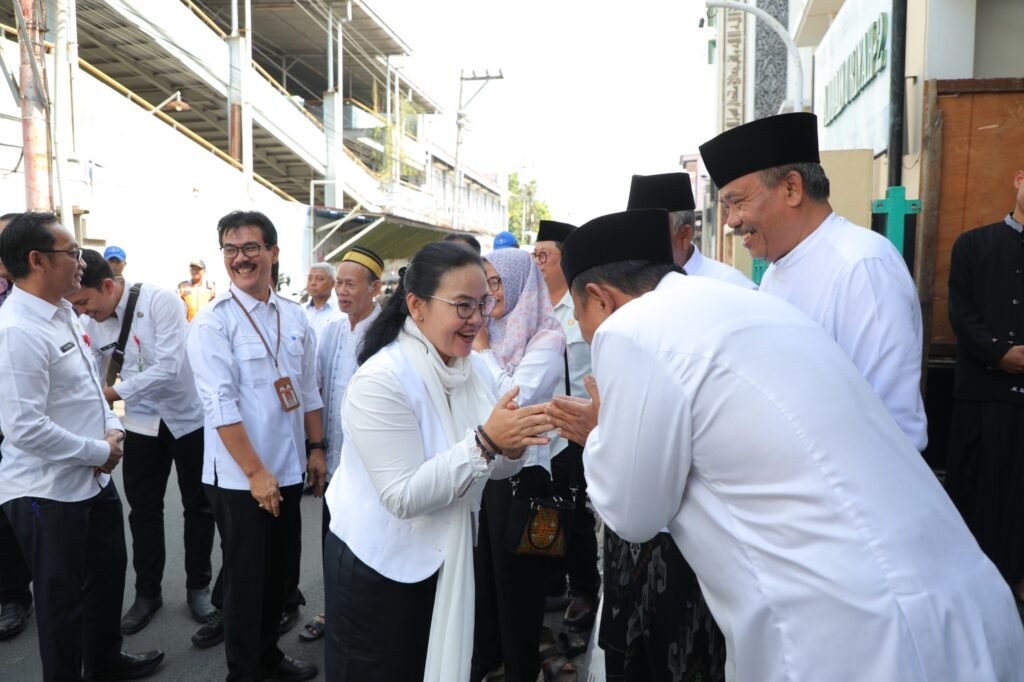 Wali Kota Semarang, Agustina Wilujeng melakukan kunjungan silaturrahmi ke sejumlah ulama di Kota Semarang pada Rabu (1/4/2026). (Foto : Dok Pemkot Semarang)