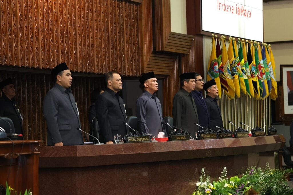 Ketua DPRD Jateng Sumanto menghadiri pembentukan Panitia Khusus (Pansus) Laporan Keterangan Pertanggungjawaban (LKPJ) Gubernur Tahun Anggaran 2025. (Foto : Dok DPRD Jateng)