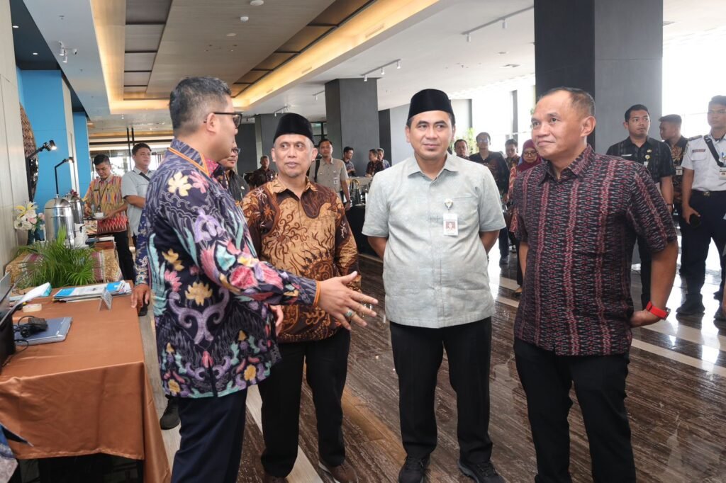 Ketua DPRD Jateng Sumanto saat menghadiri Rapat Koordinasi (Rakor) Pendapatan Tahun 2027 di Surakarta, Selasa, 7 April 2027. (Foto : Dok DPRD Jateng)