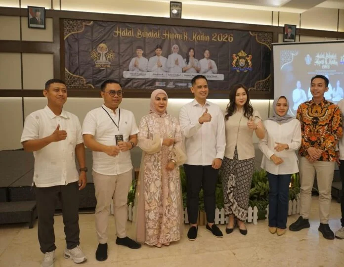 HIPMI Kendal bersama KADIN Kendal menggelar kegiatan Halal Bi Halal 2026 di Hotel SAE INN Kendal, Minggu (12/04/2026). (Foto : Dok HIPMI Kendal)