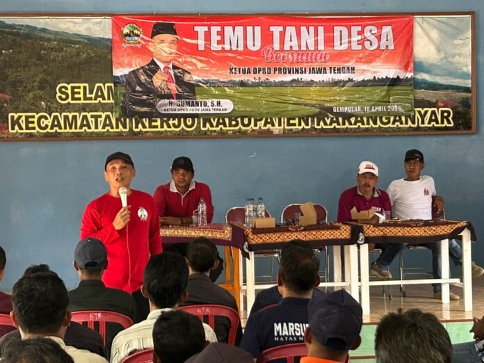 Ketua DPRD Jateng Sumanto saat menggelar Temu Tani Desa di Desa Gempolan, belum lama ini. (Foto : Dok DPRD Jateng)
