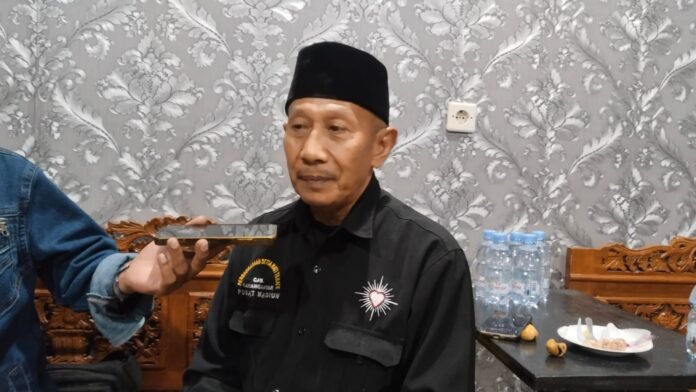 Sutarmo, Ketua Cabang PSHT Karanganyar Pusat Madiun. (Foto : Iwan)