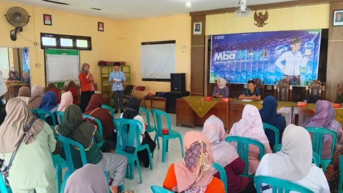 LPPM Universitas Wahid Hasyim (Unwahas) melalui kegiatan Pengabdian kepada Masyarakat yang dilaksanakan secara kolaboratif bersama PT Permodalan Nasional Madani (PNM) Cabang Semarang. (Foto : Dok Unwahas)