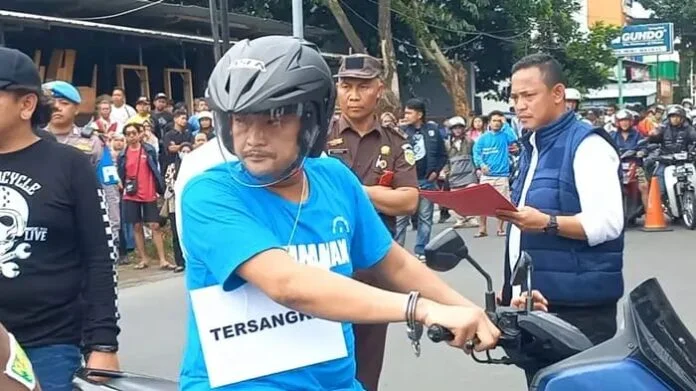 Robig Zaenudin eks anggota Polrestabes Semarang berpangkat Aipda yang pernah viral karena tembak seorang siswa. (Foto:Dok JN)