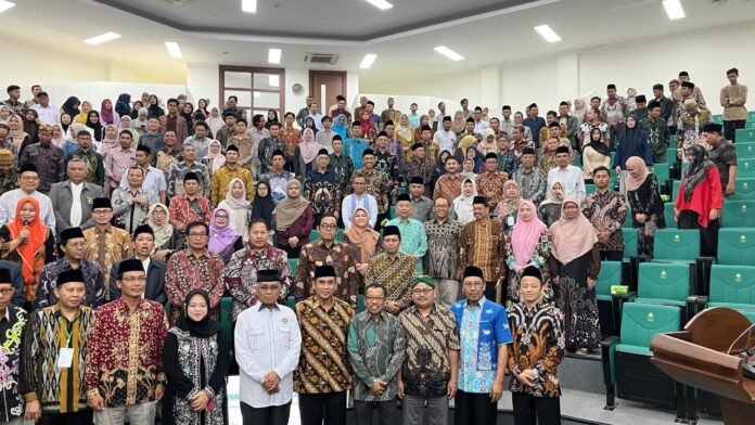 Asosiasi Dosen Pergerakan (ADP) bekerjasama dengan UIN Walisongo menyelenggarakan agenda Seminar Nasional dan Books Launching dengan tema utama 