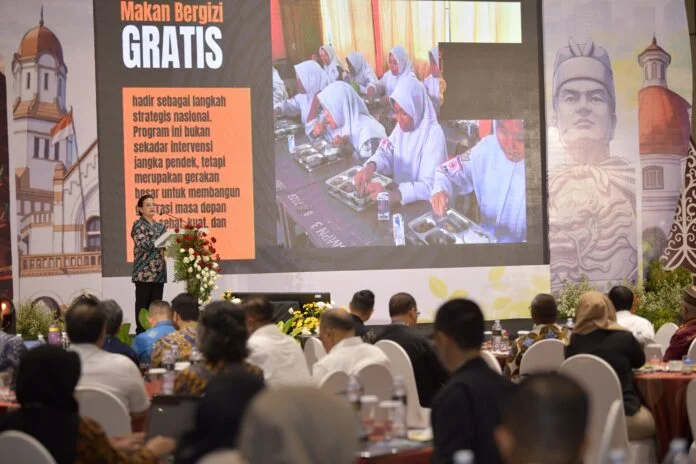 Wali Kota Semarang, Agustina Wilujeng, secara resmi membuka Dialog Nasional Praktik Baik Makan Bergizi Gratis (MBG) di Gumaya Hotel Semarang, Rabu (29/4/2026). (Foto : Dok Pemkot Semarang)