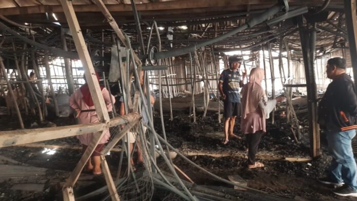 Kebakaran Pasar Kanjengan Johar Semarang. (Foto : Dok JN)