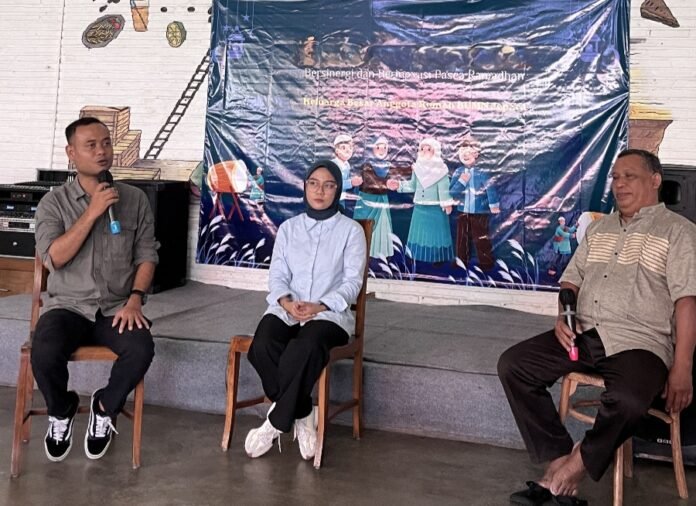 Sesi diskusi interaktif antara narasumber dan pelaku UMKM binaan Rumah BUMN Jepara. (Foto : Dok PLN)