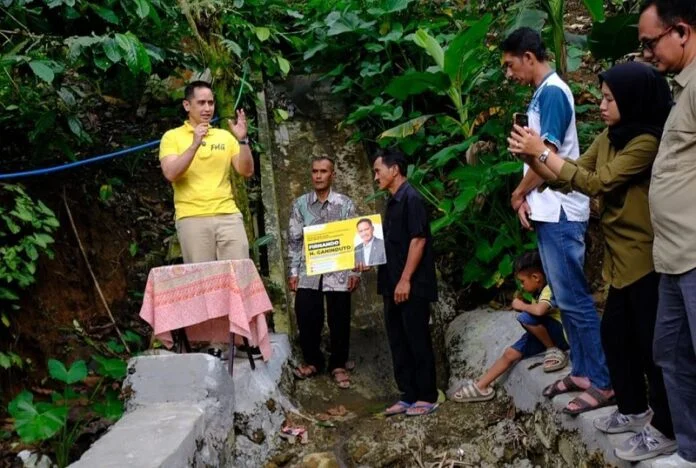 Anggota DPR RI Firnando H Ganinduto