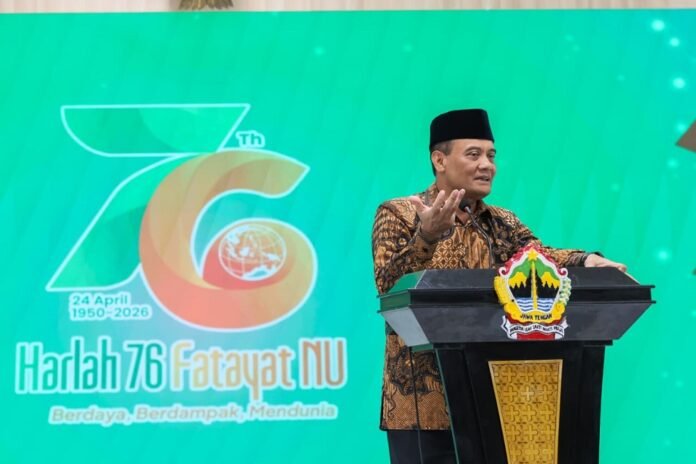 Gubernur Jateng Ahmad Luthfi saat memberikan sambutan Harlah Fatayat NU