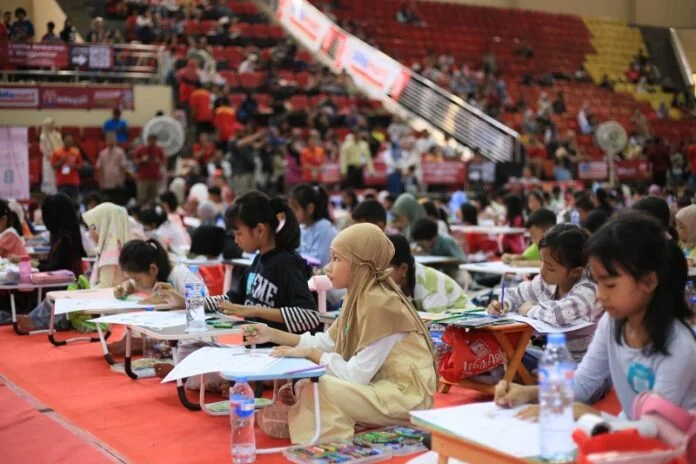 Lomba mewarnai Alfamart di Kota Semarang