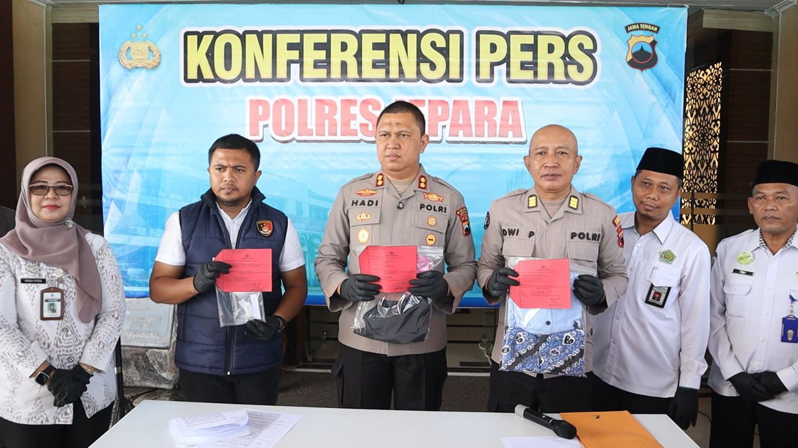 Polres Jepara Konferensi pers dugaan kasus kekerasan seksual di Mapolres Jepara, Selasa (12/5/2026). (Foto: Dokumen)