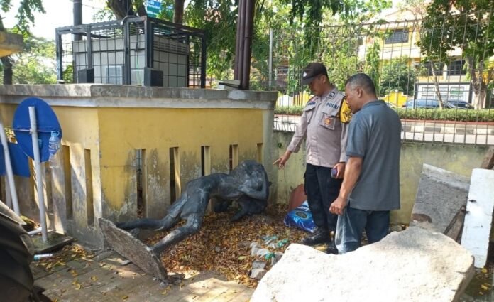 Patung Museum Ronggowarsito Jawa Tengah