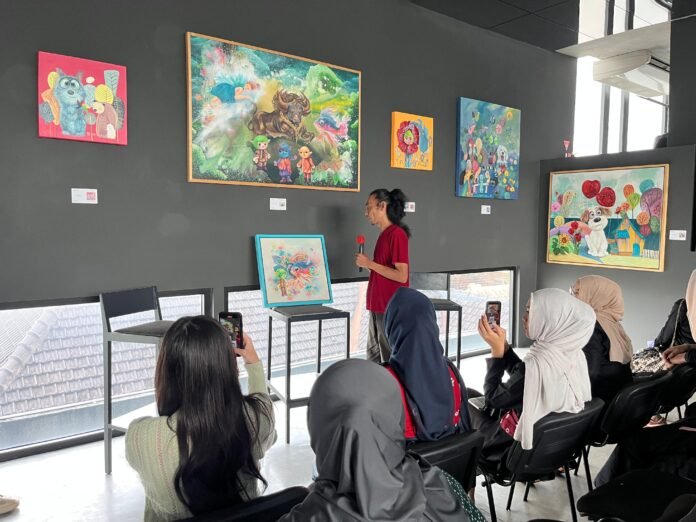 ARTOTEL Gajahmada Semarang membuka pameran seni bertajuk EPISENTRUM belum lama ini. (Foto : Dokumen)