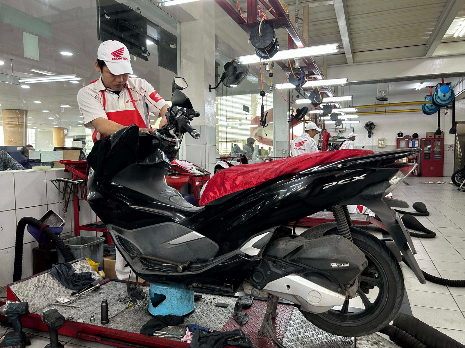 Service di AHHAS Service berkala rutin di AHHAS. (Foto : Dok Honda)