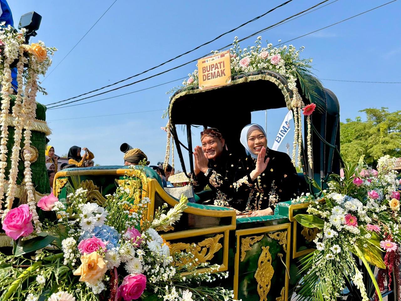 Grebeg besar Grebeg Besar Demak 1447 Hijriah/2026 Masehi kembali digelar dengan khidmat dan meriah, Rabu (27/5/2026). (Foto : Sam)