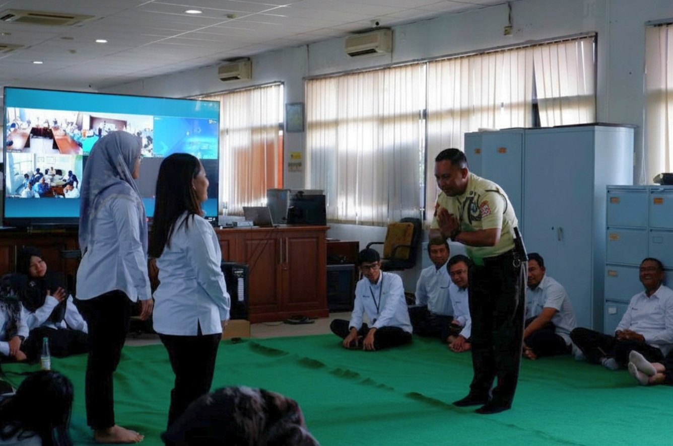 PLN Salatiga Kegiatan awareness Keselamatan dan Kesehatan Kerja (K3) secara hybrid, yakni daring dan luring di Kantor PLN UP3 Salatig