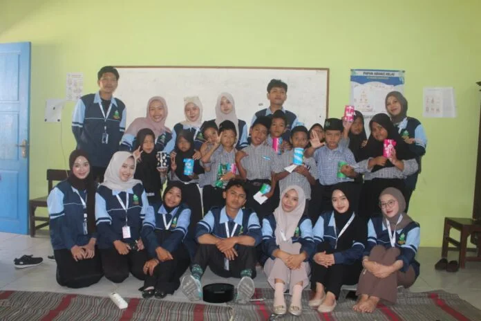 saving fun sdn Mandung bersama mahssiswa KKN
