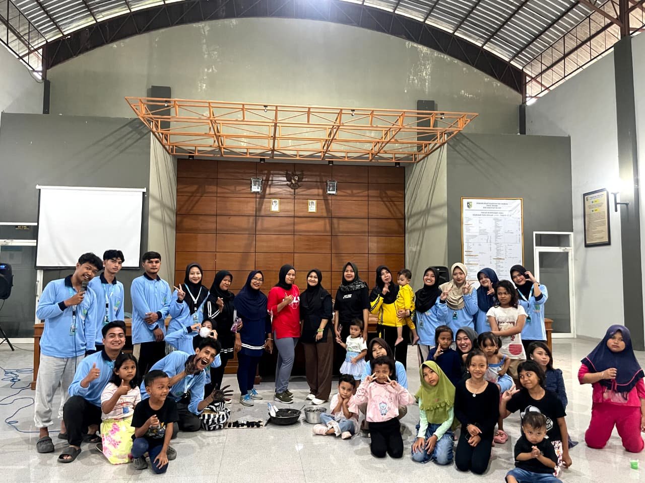 pelatihan pembuatan arang sekam KKN UIN WS gelar pelatihan pembuatan arang sekam