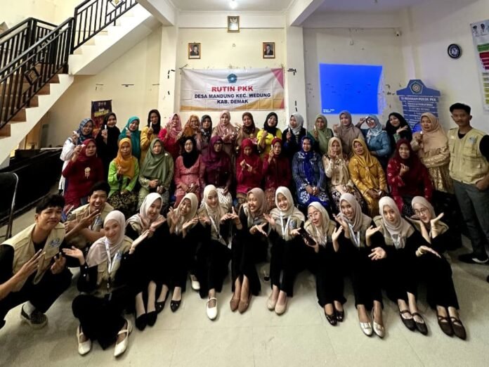 Sosialiasi Spray anti nyamuk kkn uin walisongo