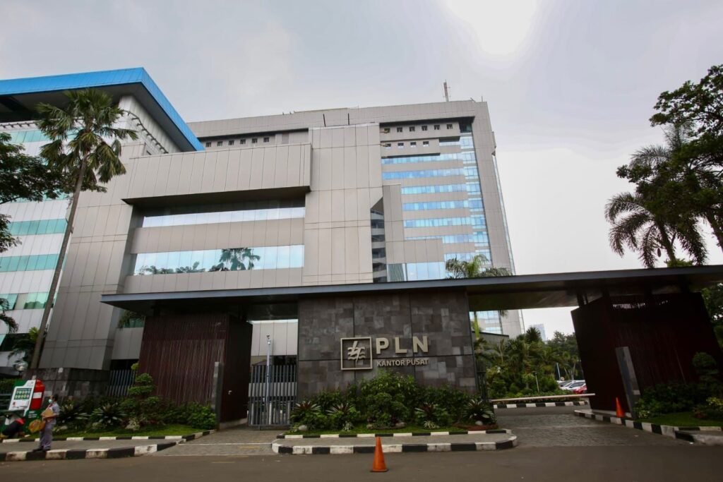 Tampilan Gedung PLN Kantor Pusat di daerah Kebayoran Baru, Jakarta Selatan. (Foto : Dok PLN)