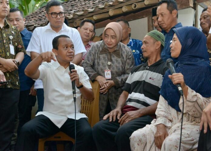 Wakil Ketua DPRD Jawa Tengah, Mohammad Saleh, mendampingi Menteri Energi dan Sumber Daya Mineral (ESDM) RI, Bahlil Lahadalia, melakukan kunjungan kerja di Desa Hardimulyo, Kabupaten Purworejo, Jumat (19/06/2026). (Foto : Dok DPRD Jateng)