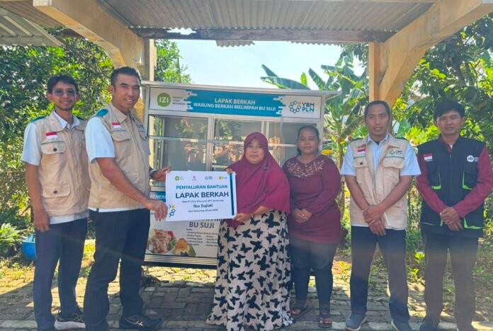 PLN Semarang salurkan lapak berkah